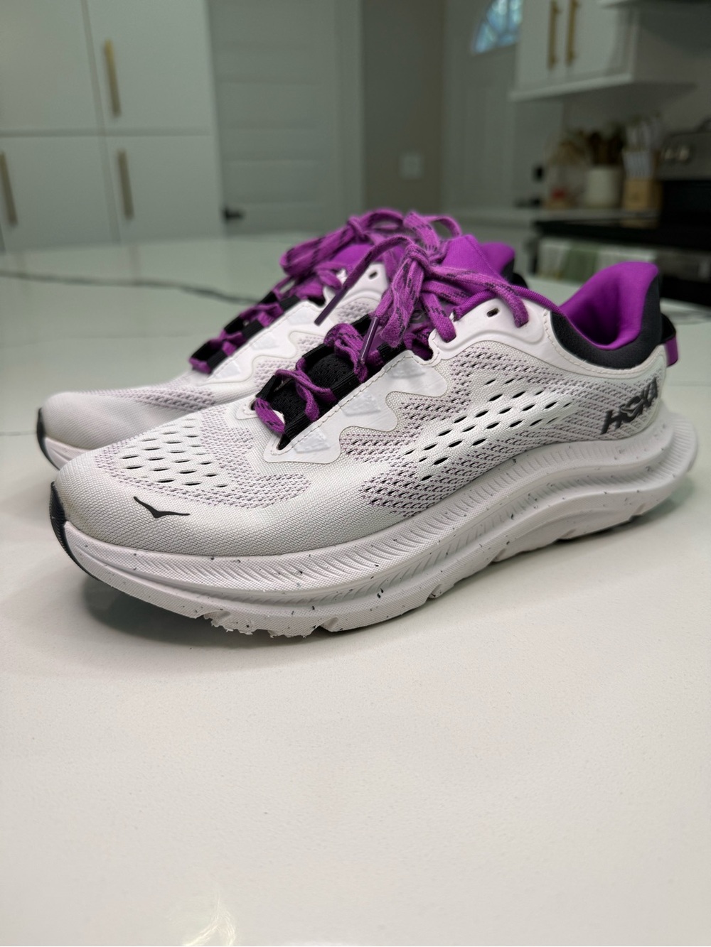 HOKA Kawana 2 Women's Size 7B White Purple Running Gym Training Shoes 1147913